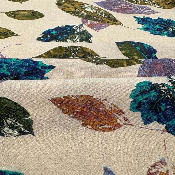 Heavy Comfortable Georgette Silk Leaf Pattern Fabric