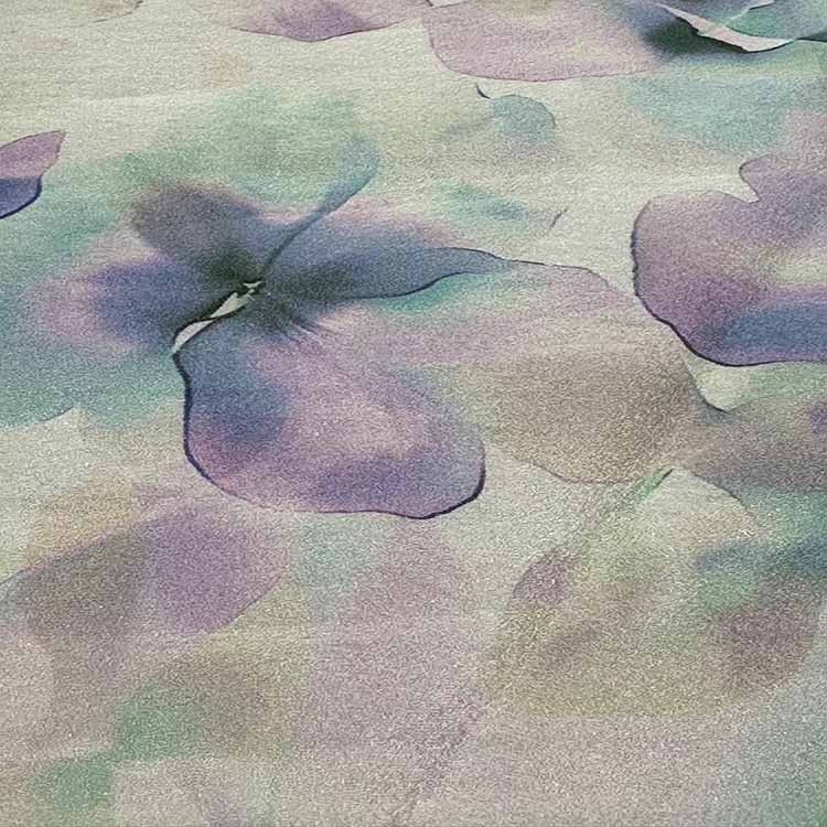 Polyester And Viscose Blended Fabric