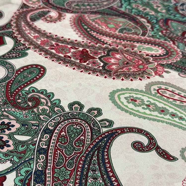 Twill Polyester Fabric Soft Hand Feeling Fabric